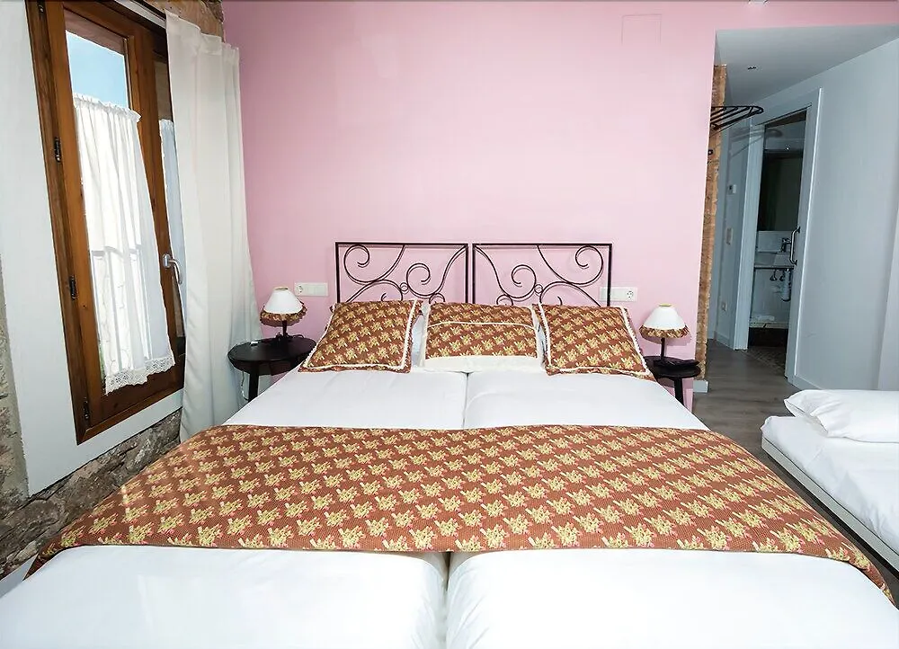 Country house Emphasis Guest House Caserras